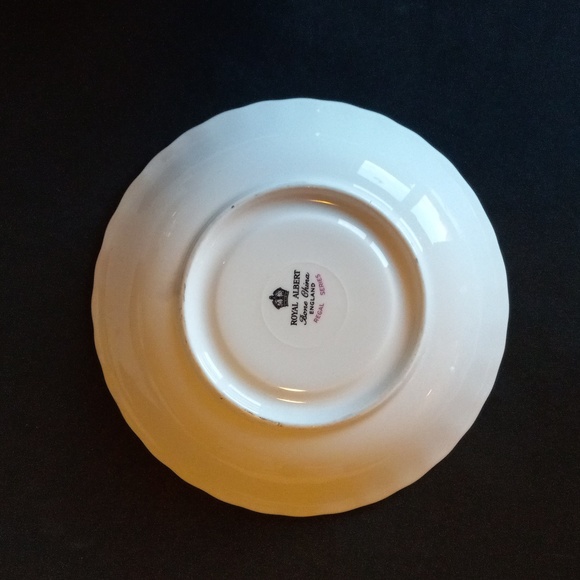 Royal Windsor Cup+ Royal Albert Regal Series Plate Beautiful Set-Bone China Engl - Picture 5 of 12